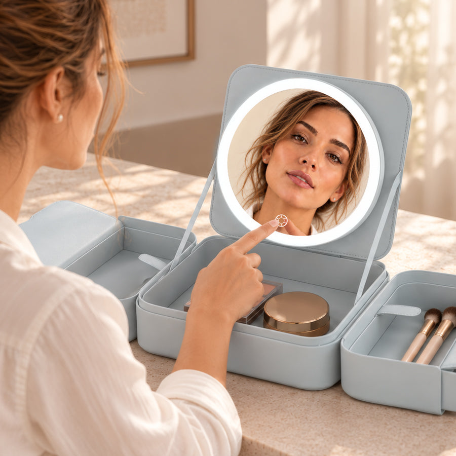 Traveling Makeup Case with LED Lighted Face Mirror