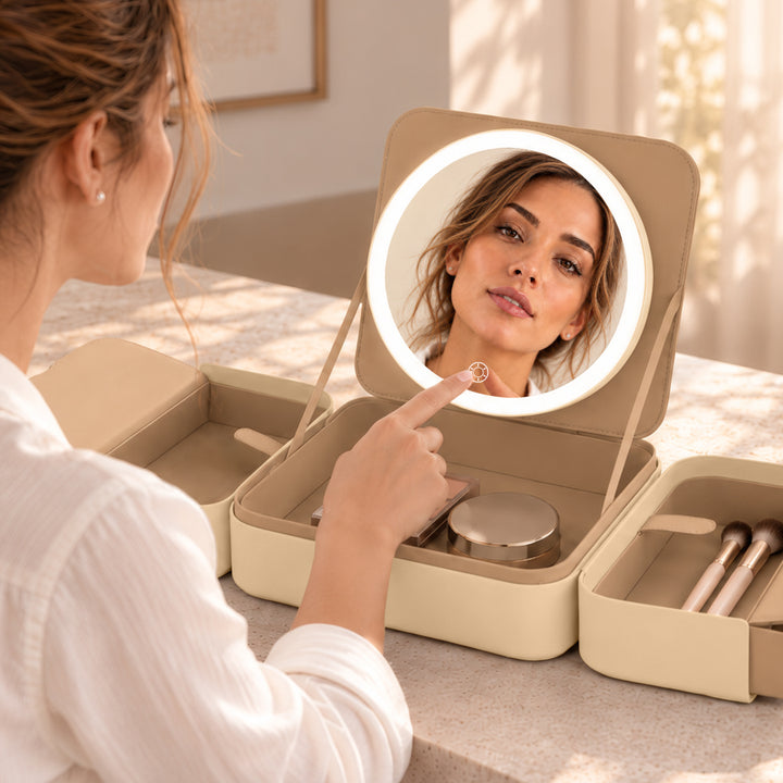 Traveling Makeup Case with LED Lighted Face Mirror